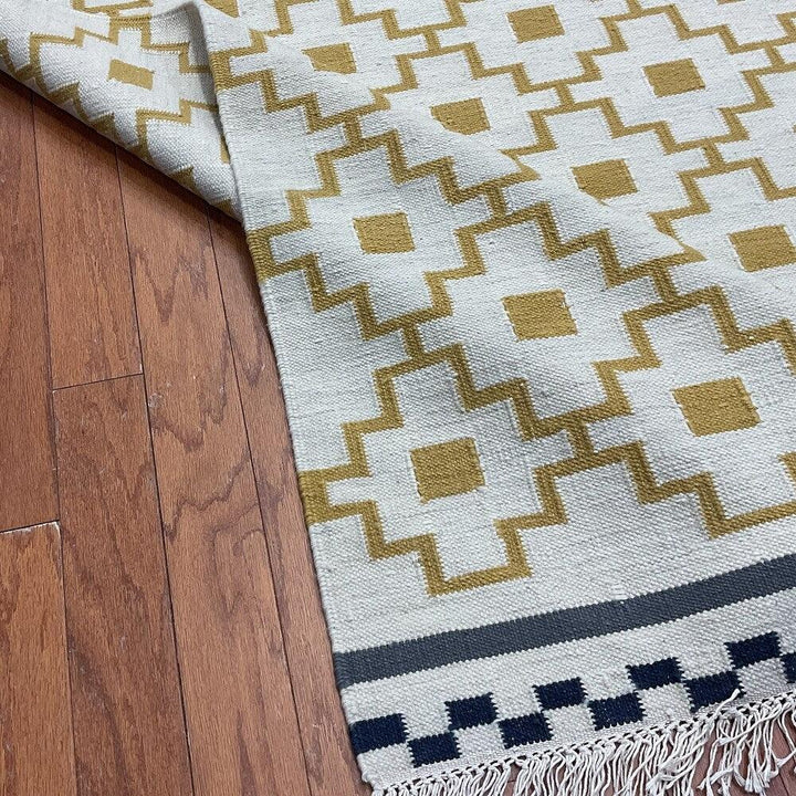 Zard - Size: 7.10 x 5.3 - Imam Carpet Co