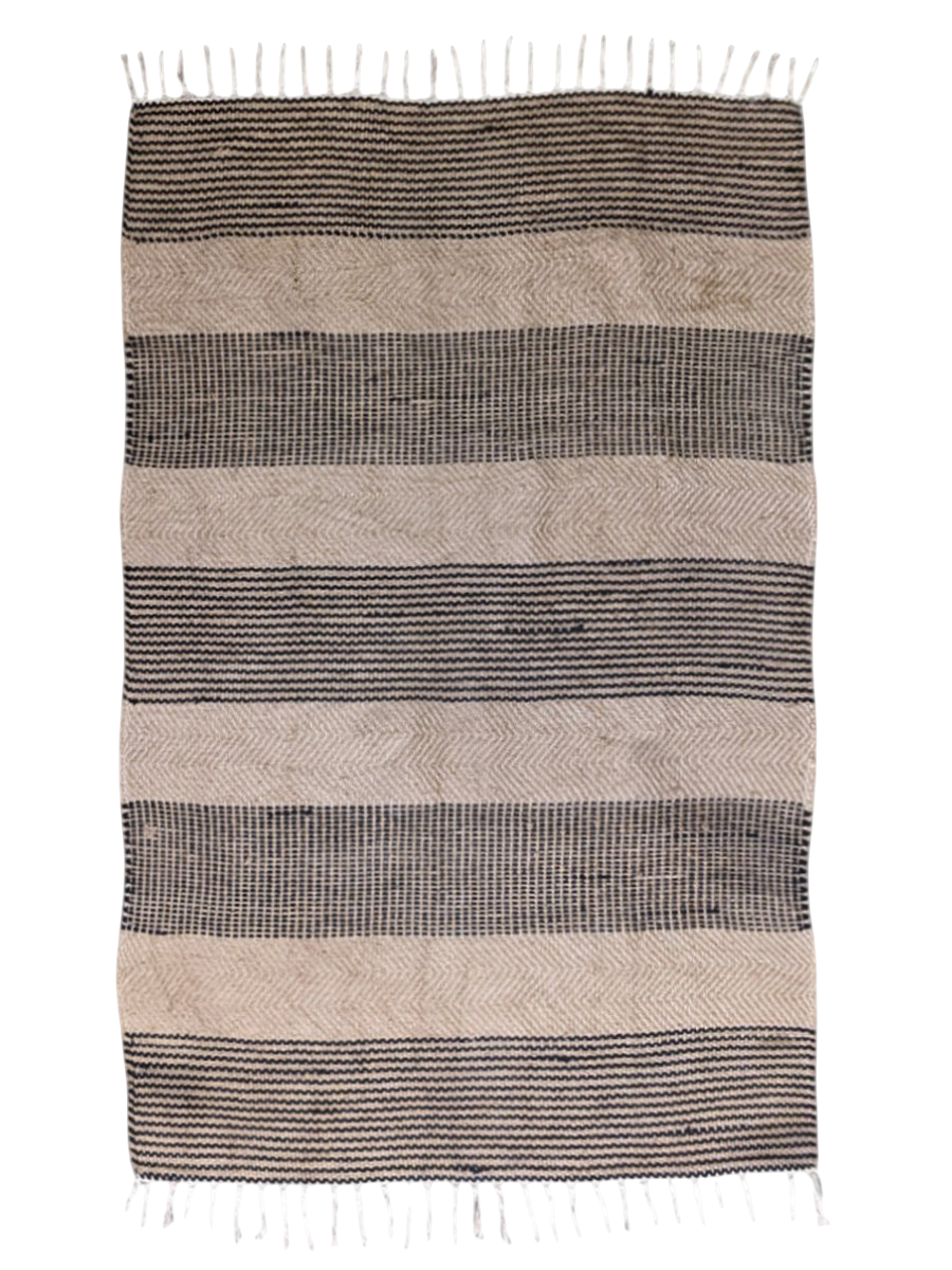 JUT1811127