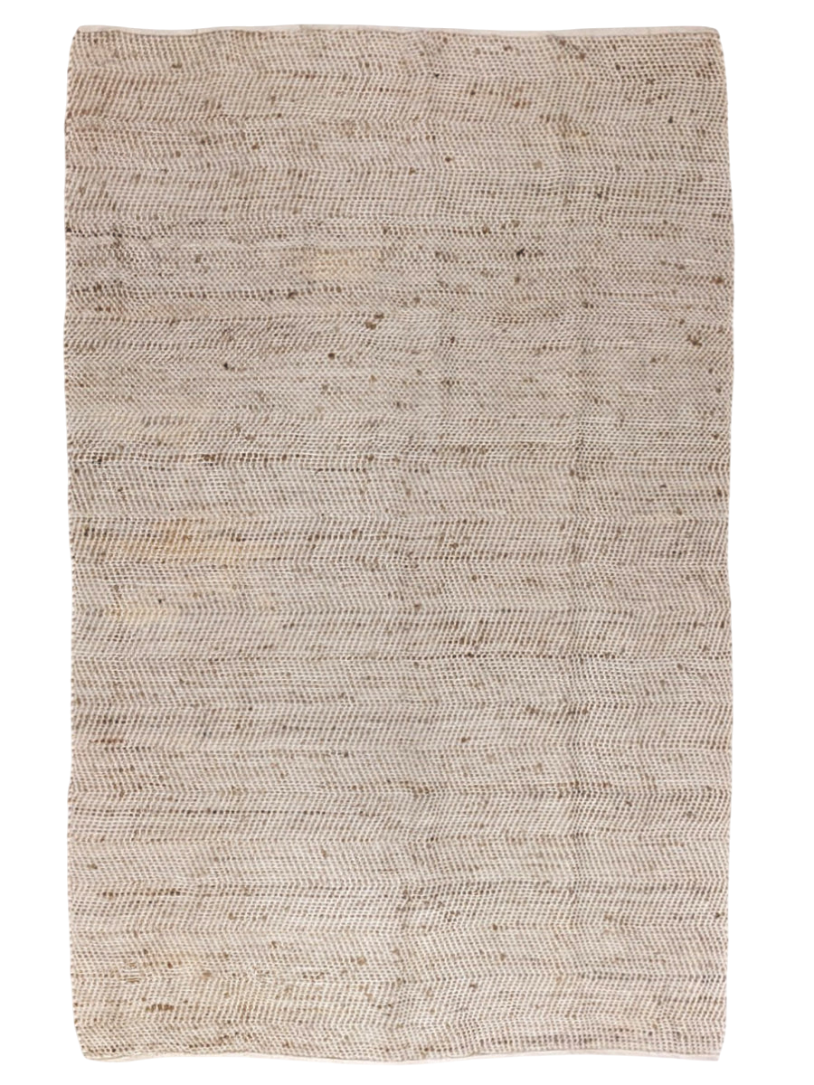 JUT181138