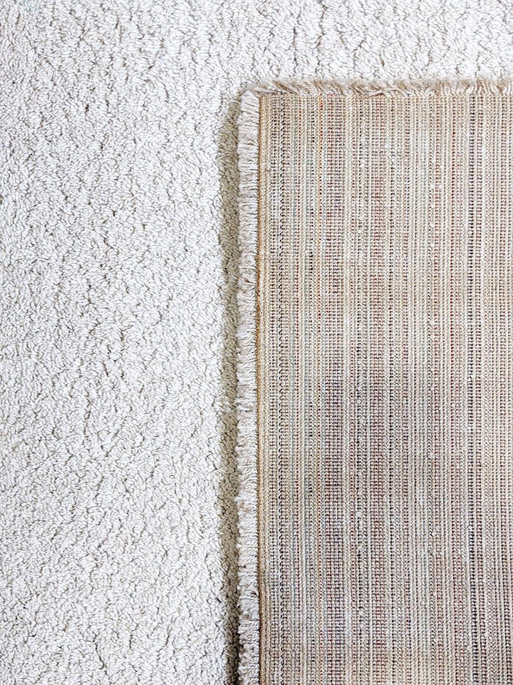 Soothe - Size: 7.9 x 5.7 to 7.11 x 5.7 - Imam Carpet Co