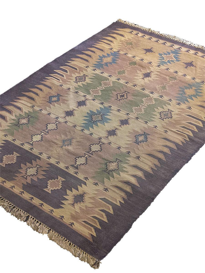 Regal - Size: 5.11 x 3.11 - Imam Carpet Co