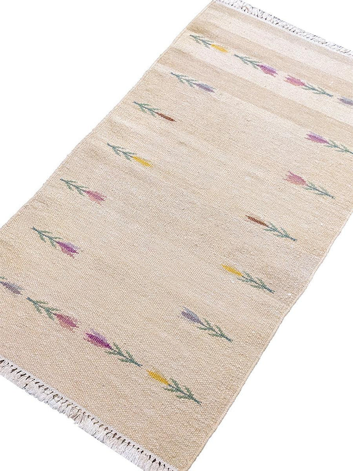 Metrogle - Size: 4.8 x 2.7 - Imam Carpet Co