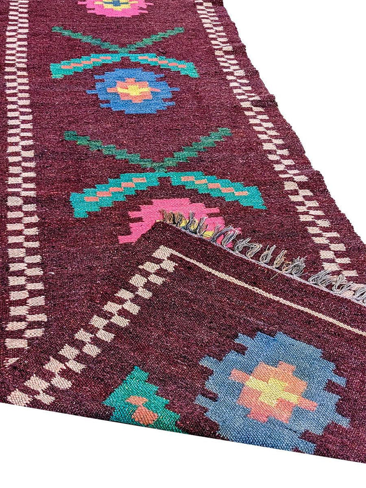 Breezuxe - Size: 9.7 x 1.9 - Imam Carpet Co