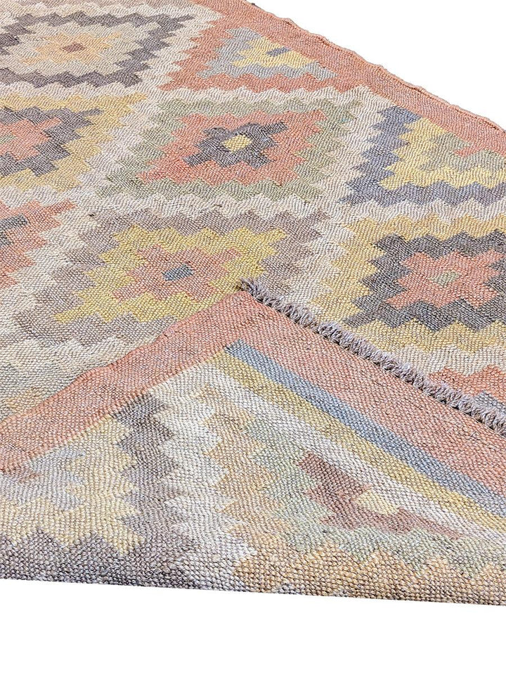 Loomba - Size: 4.11 x 2.10 - Imam Carpet Co