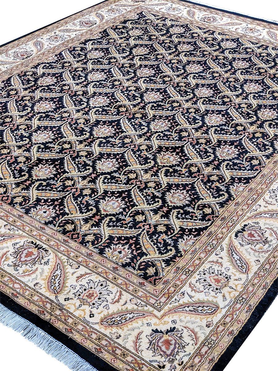 Knotwork - Size: 10.1 x 8.1 - Imam Carpet Co