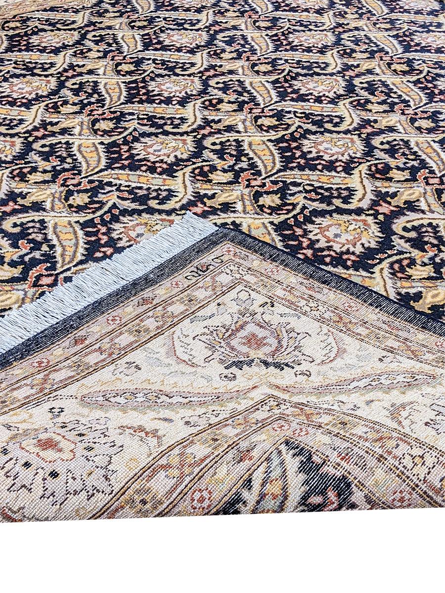 Knotwork - Size: 10.1 x 8.1 - Imam Carpet Co