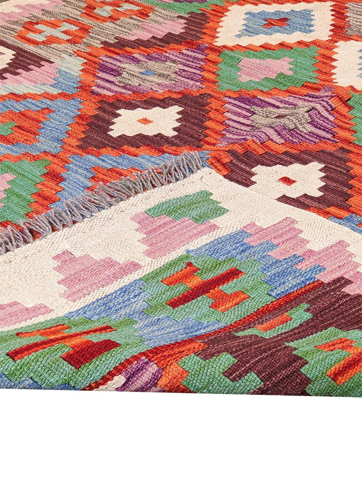 Jalala - Size: 5.6 x 4.11 - Imam Carpet Co