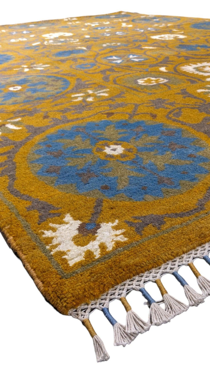 Safinaar - Size: 8. 9 x 6 - Imam Carpet Co