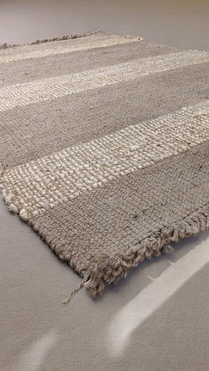 Elegance - Size: 5.10 x 4.4 - Imam Carpet Co