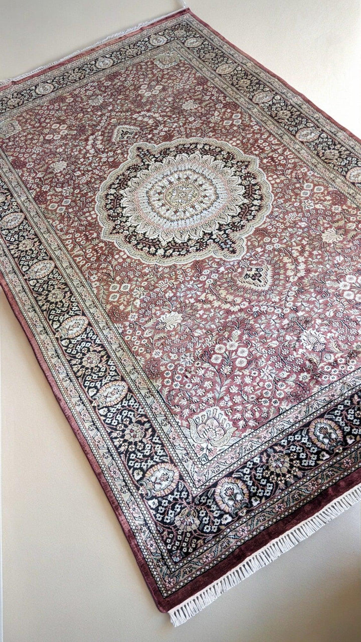 Reshamkari - Size: 9.6 x 5.11 - Imam Carpet Co