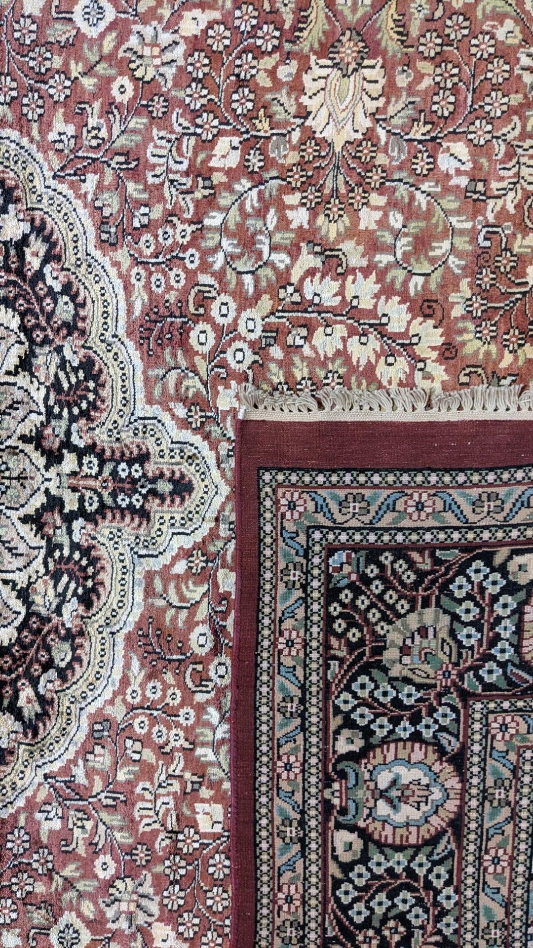 Reshamkari - Size: 9.6 x 5.11 - Imam Carpet Co