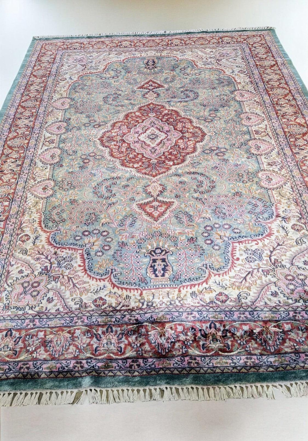 Revaj - Size: 7.2 x 5.1 - Imam Carpet Co