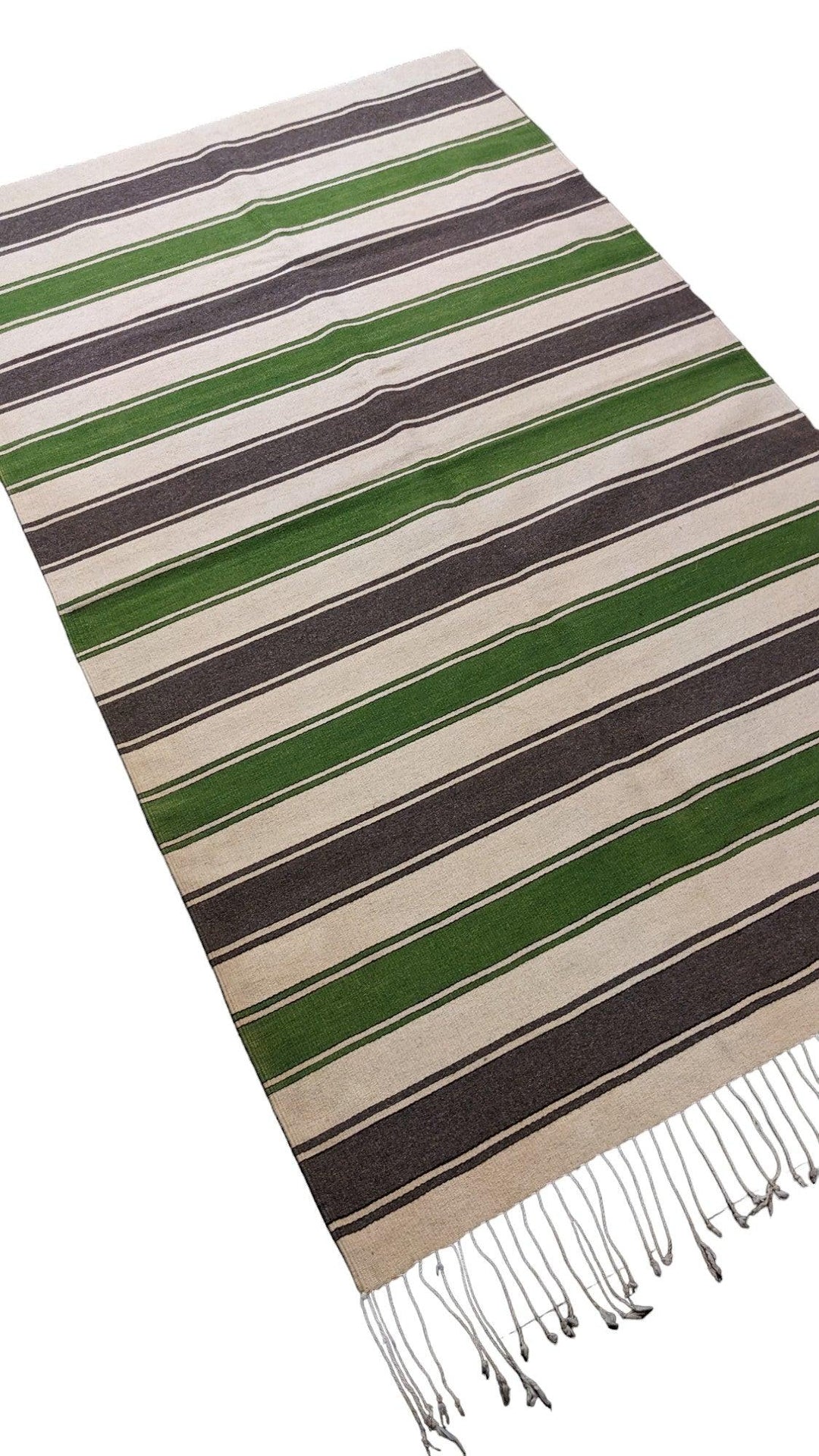 Luminelle - Size: 6.7 x 4 - Imam Carpet Co