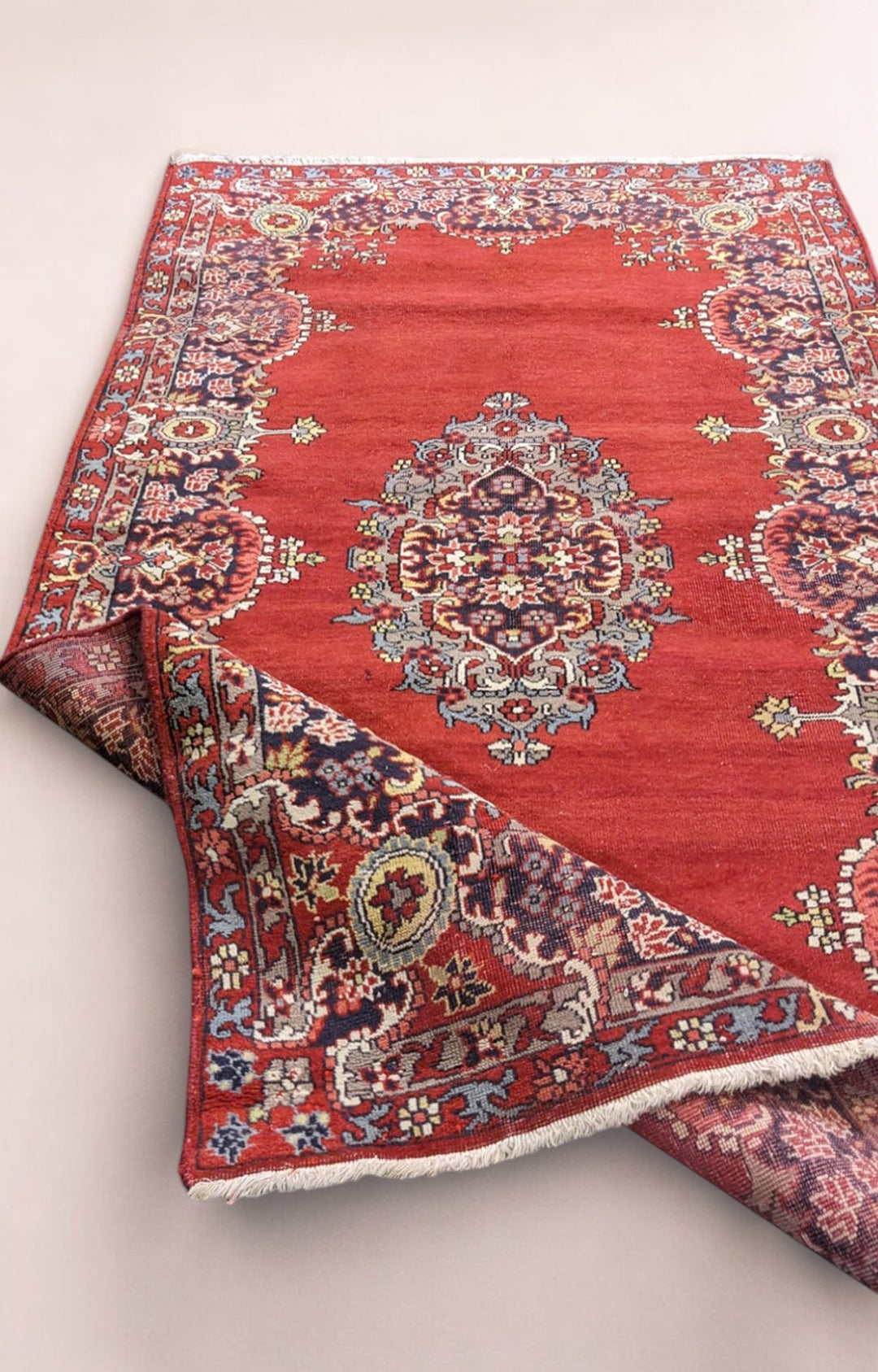 Vintage Pak Persian Rug - Size: 5.2 x 3.1