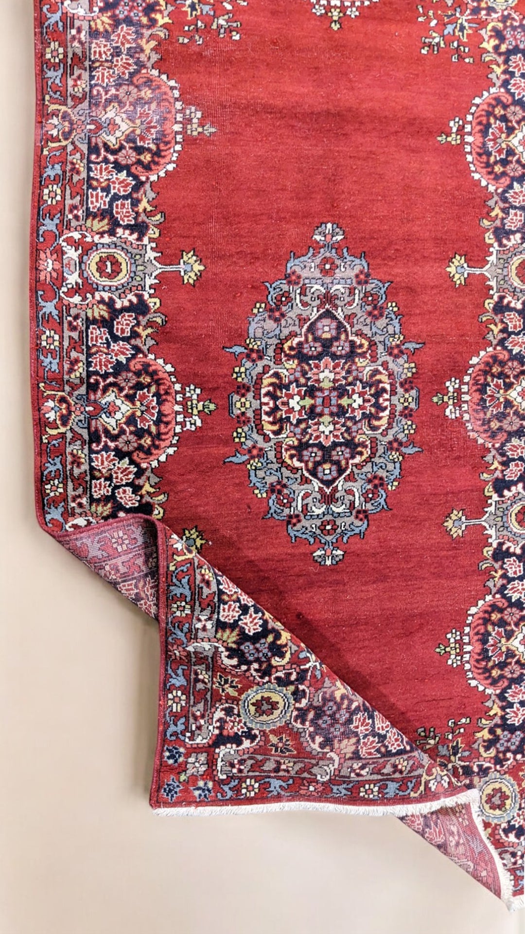 Vintage Pak Persian Rug - Size: 5.2 x 3.1