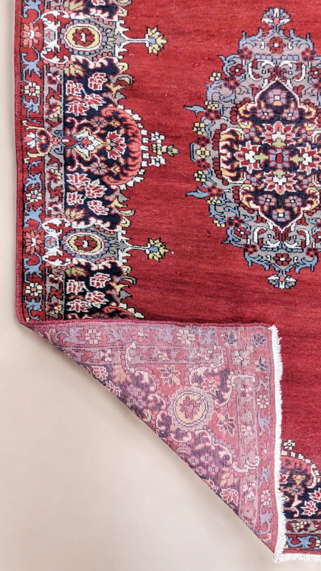 Vintage Pak Persian Rug - Size: 5.2 x 3.1