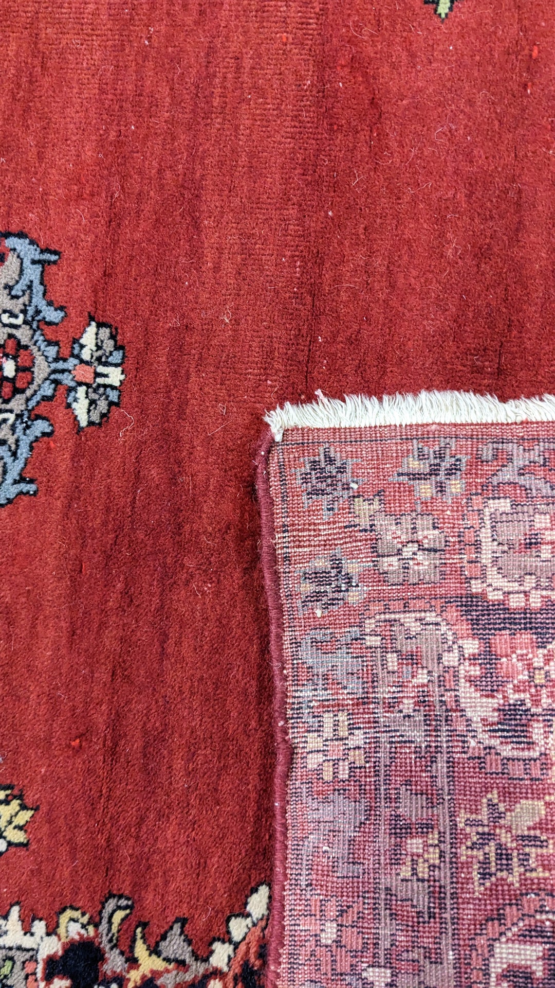 Vintage Pak Persian Rug - Size: 5.2 x 3.1