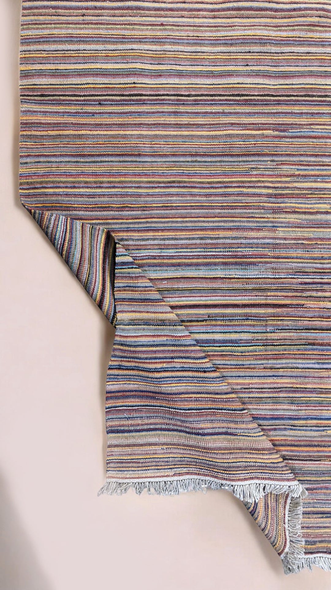 Rhythmic Modern Flatweave Wool Rug - Size: 8.2 x 5.10