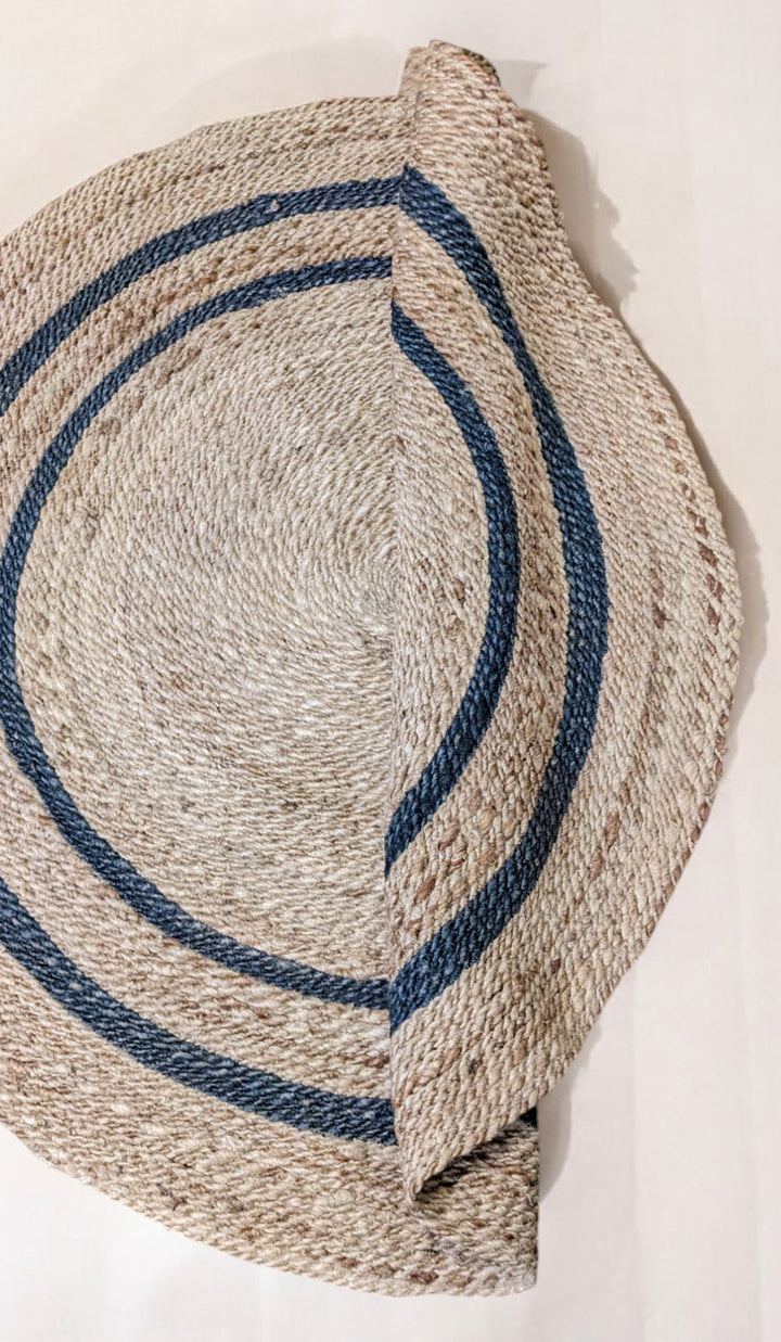 Braided Natural Jute Rug - Size: 5 x 5