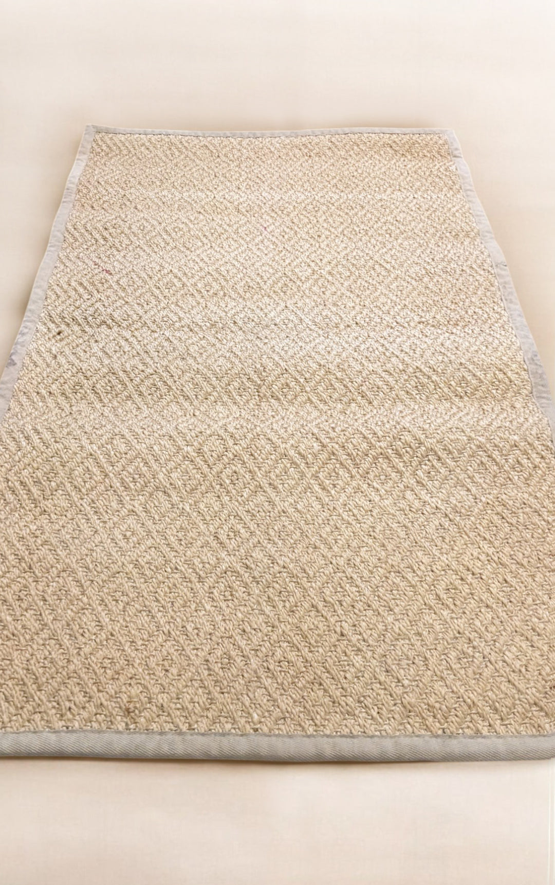 Braided Natural Jute Rug - Size: 4.9 x 2.7