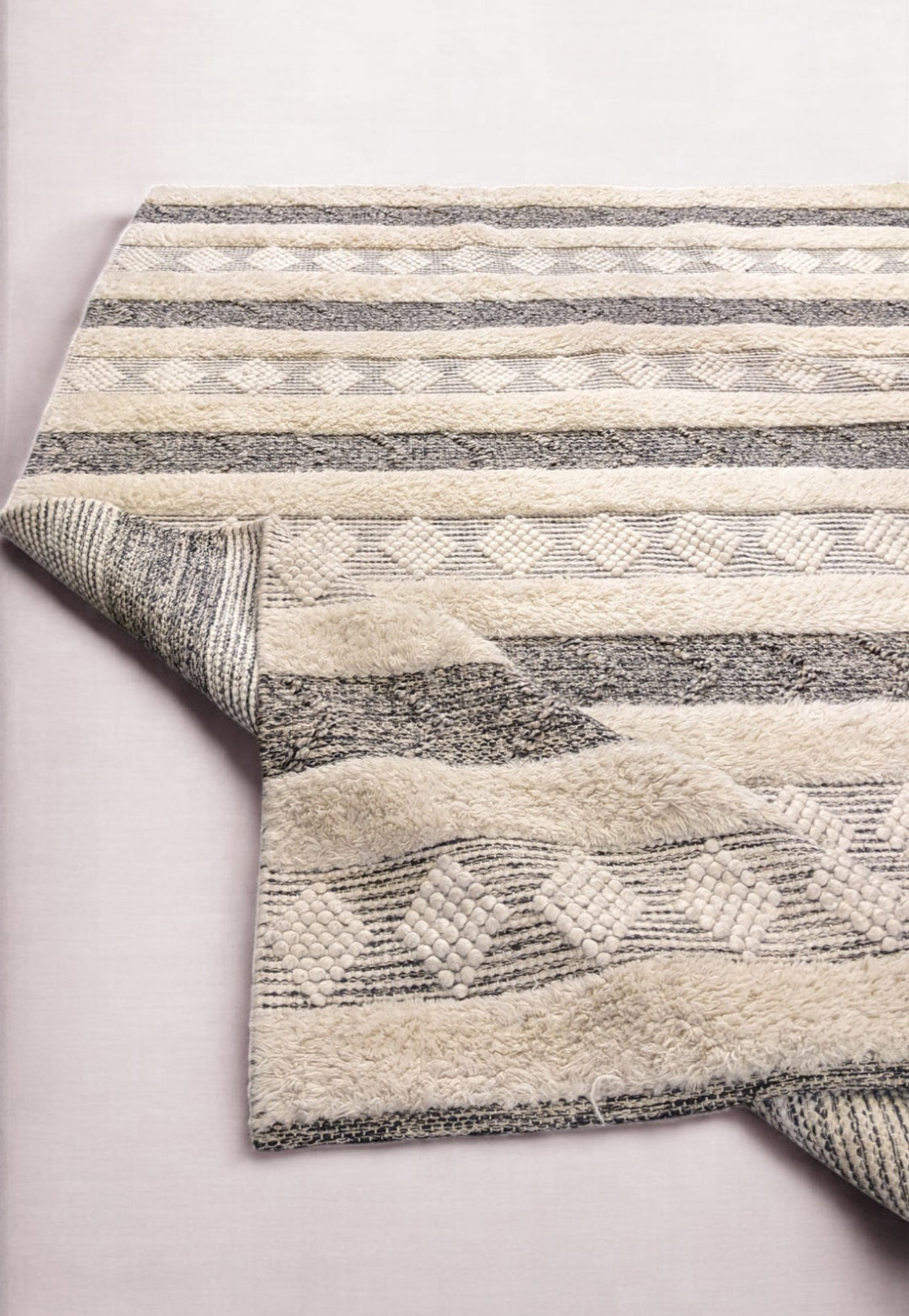 Moroccan Modern Rug - Size: 7.9 x 5.3