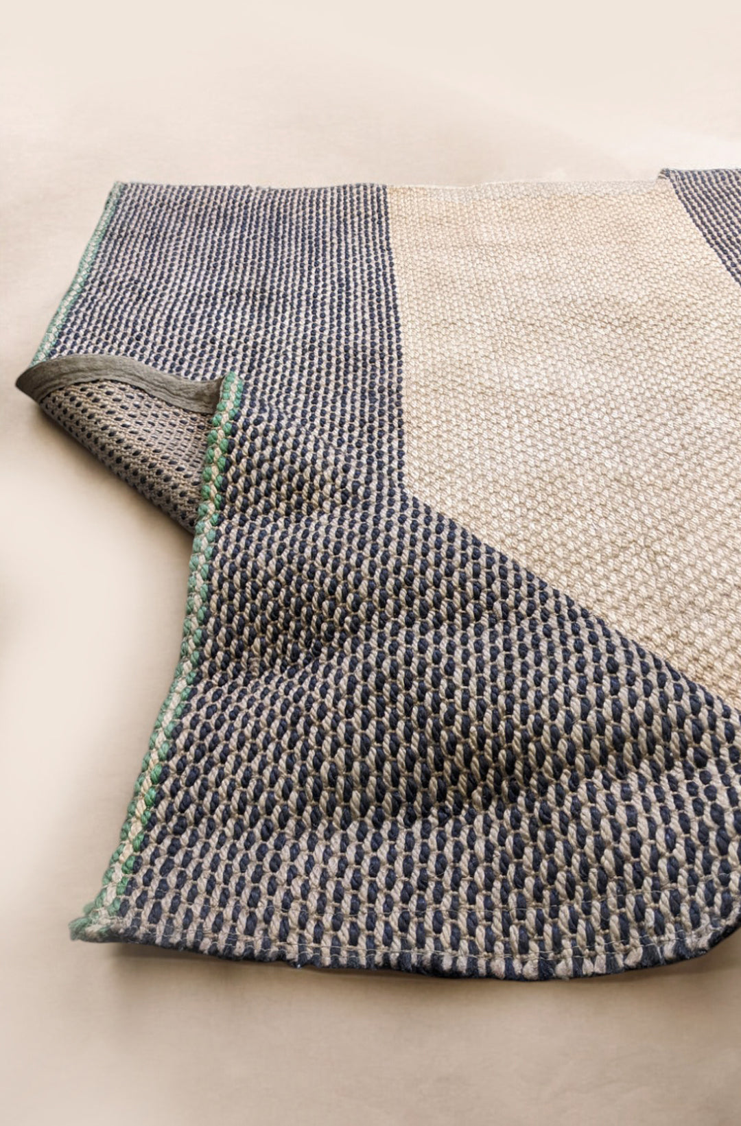 Braided Natural Jute Rug - Size: 6.8 x 5.7