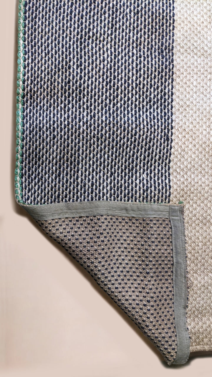 Braided Natural Jute Rug - Size: 6.8 x 5.7