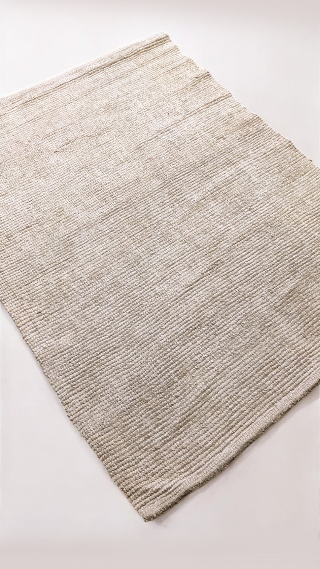 Loop Natural Jute Rug - Size: 5.2 x 3.10