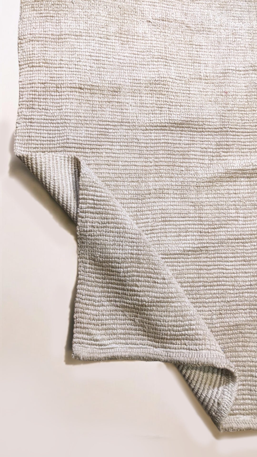 Loop Natural Jute Rug - Size: 5.2 x 3.10