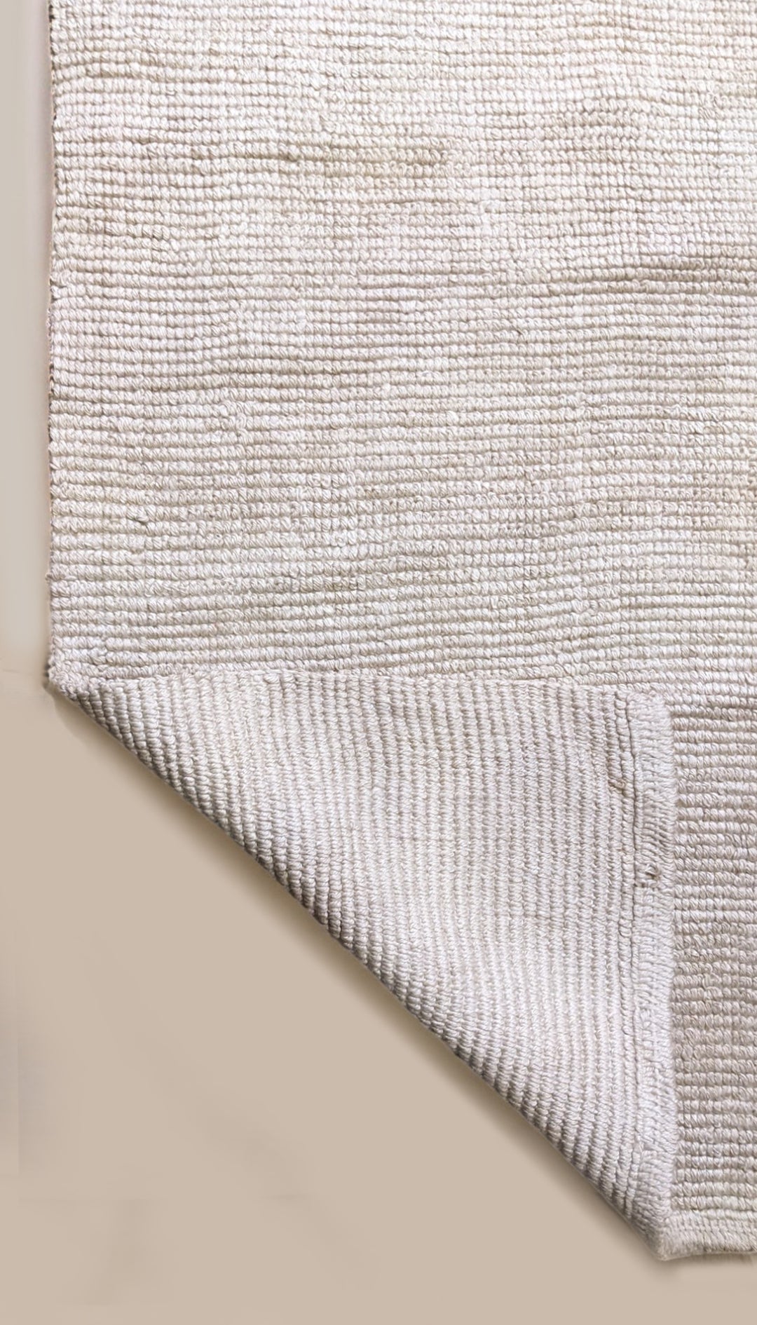 Loop Natural Jute Rug - Size: 5.2 x 3.10