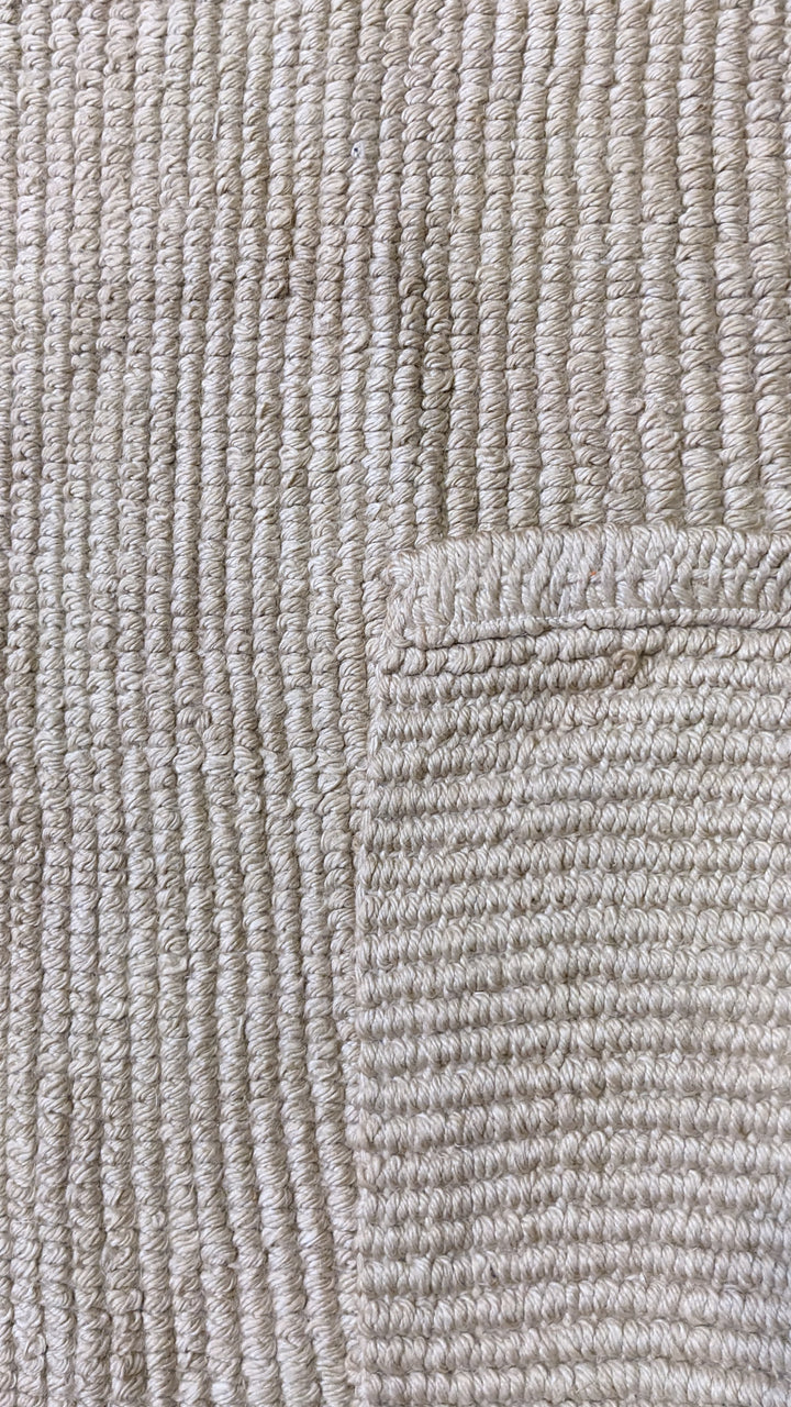 Loop Natural Jute Rug - Size: 5.2 x 3.10