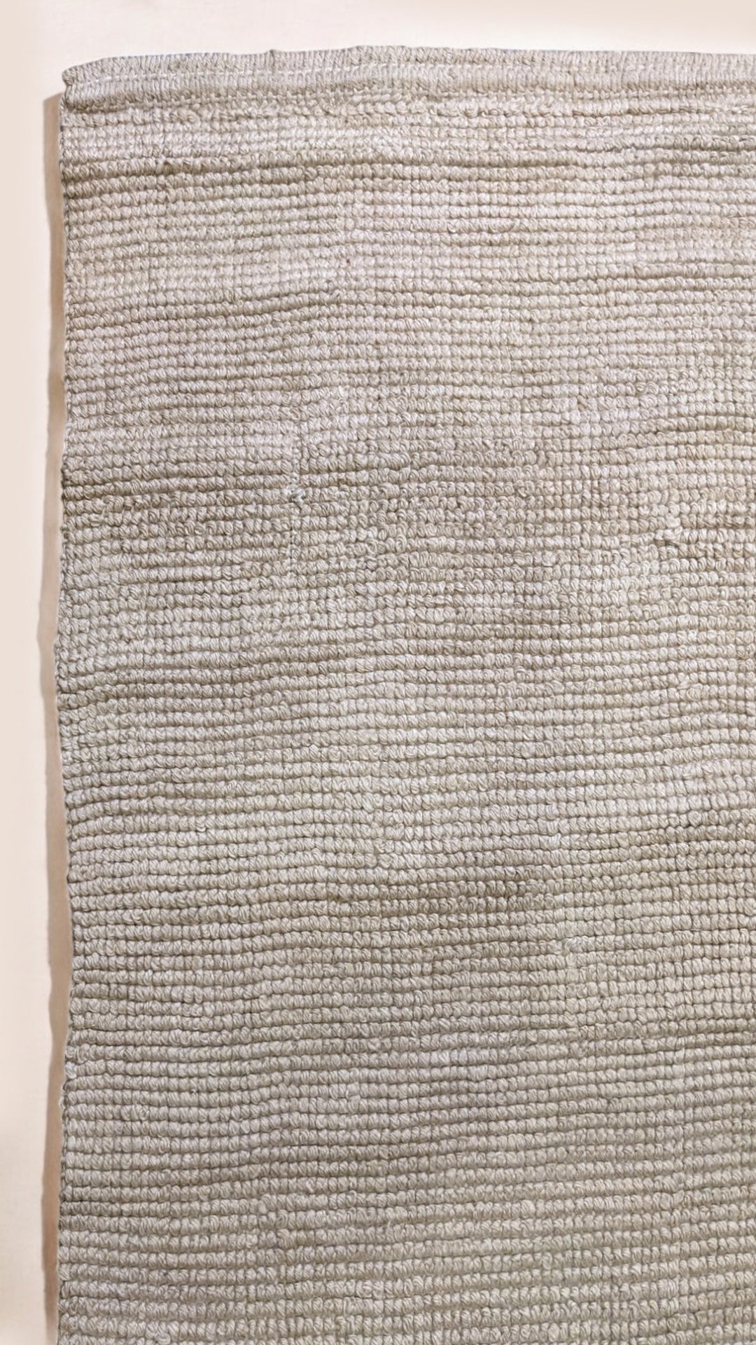 Loop Natural Jute Rug - Size: 5.2 x 3.10