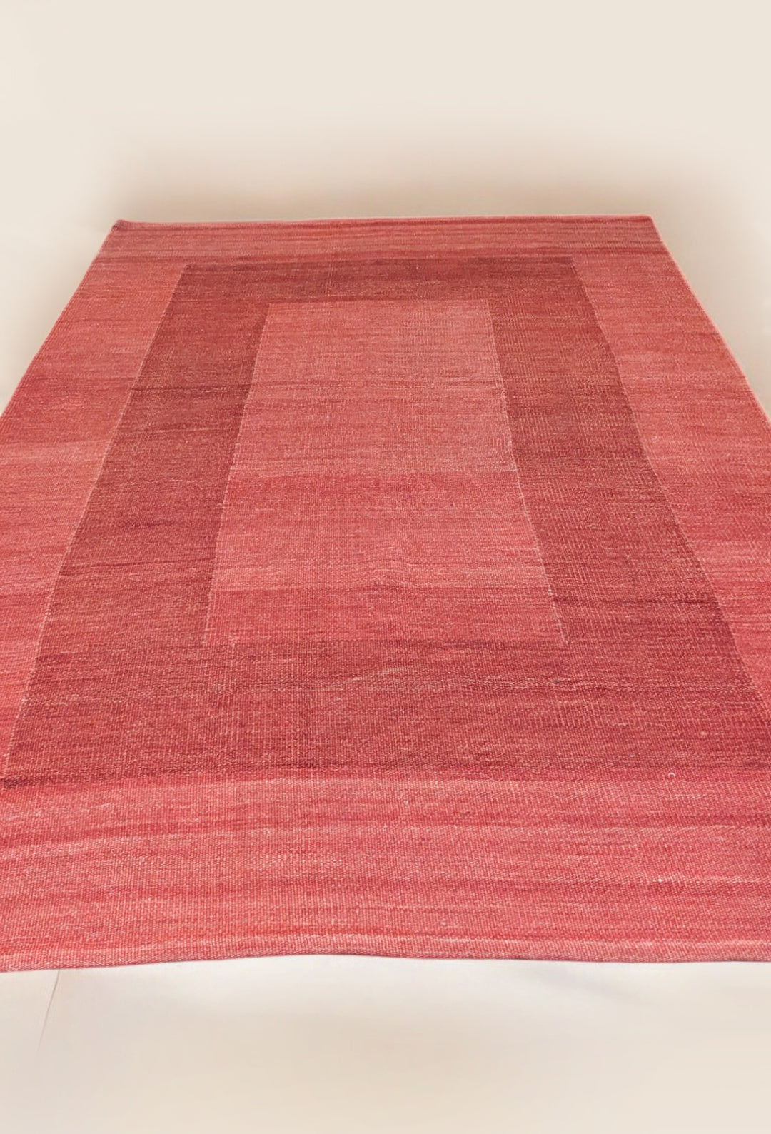 Modern Flatweave Rug - Size: 7.10 x 5.7