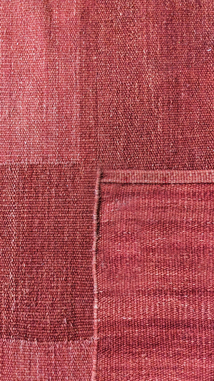 Modern Flatweave Rug - Size: 7.10 x 5.7