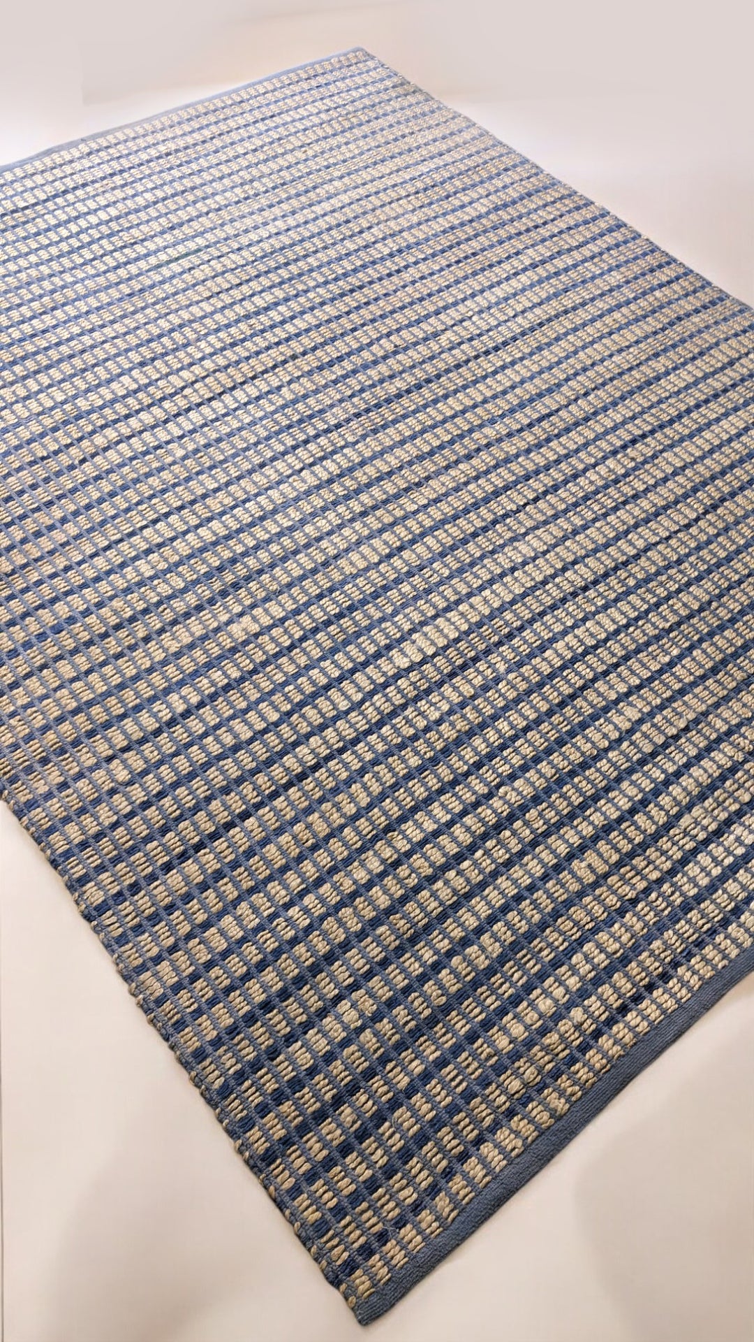 Loop Natural Jute Rug - Size: 8.9 x 6.9