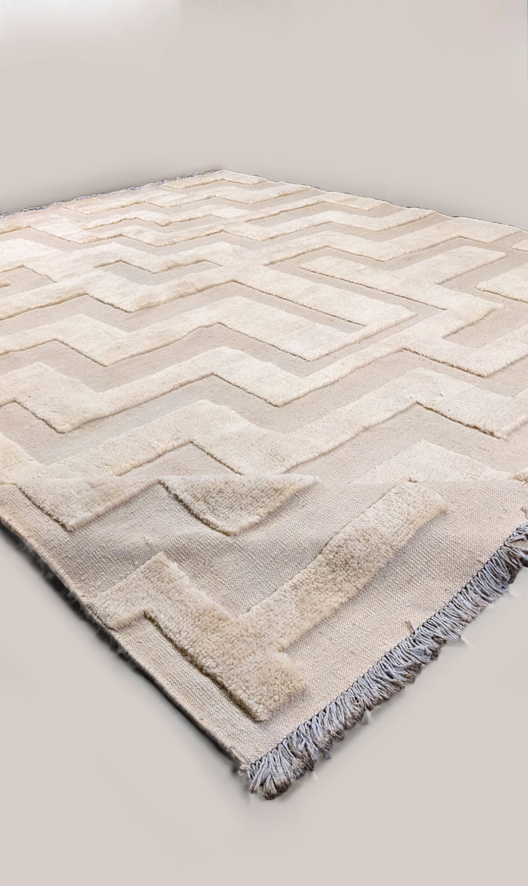 Zion Textured Berber Wool Rug - Size: 10.1 x 8.2