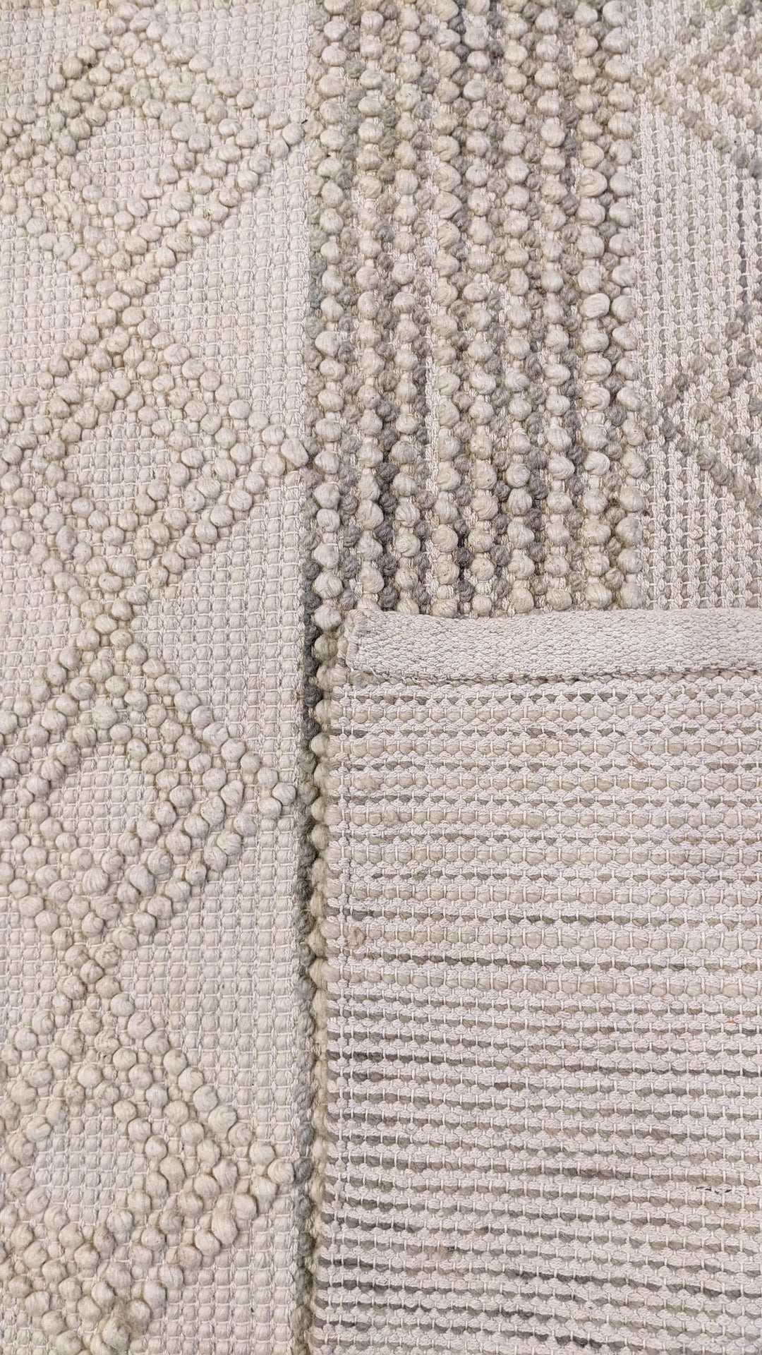 Umbra Modern Textured Wool Rug - Size: 9.7 x 7.6