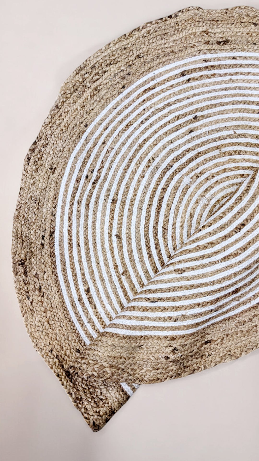 Braided Natural Jute Rug - Size: 3.10 x 3.10