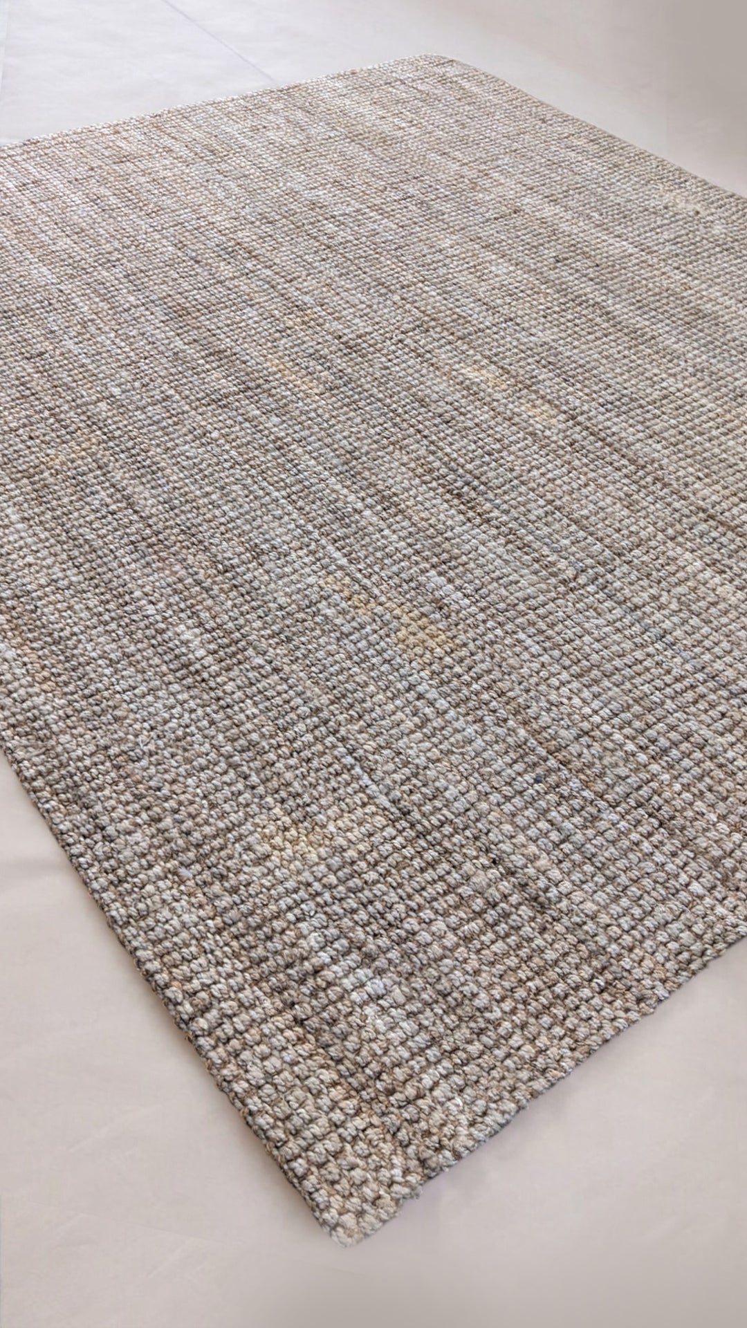 Chunky Natural Jute Rug - Size: 8.6 x 8.9