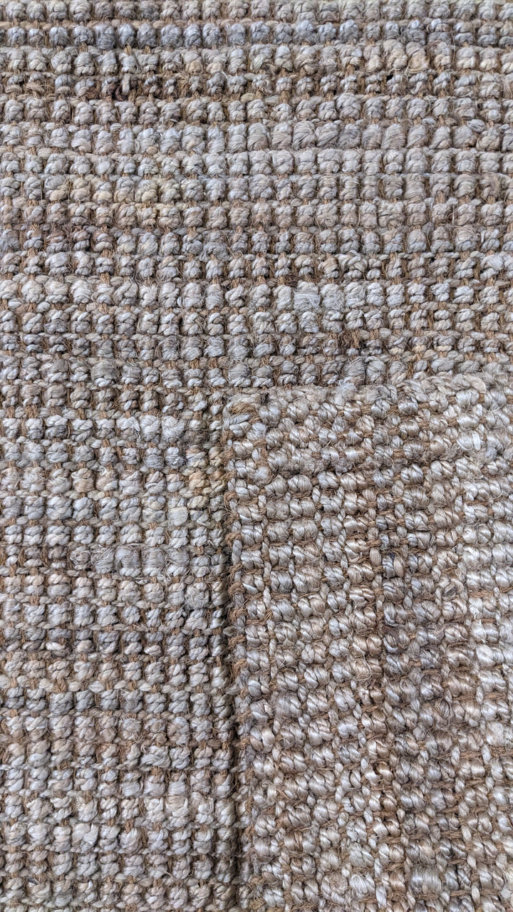 Chunky Natural Jute Rug - Size: 8.6 x 8.9