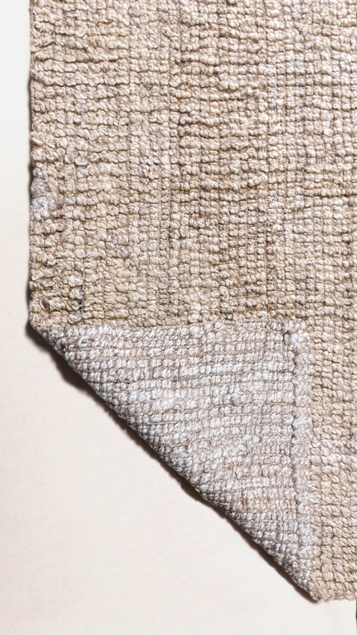 Chunky Natural Jute Rug - Size: 6.1 x 5.9