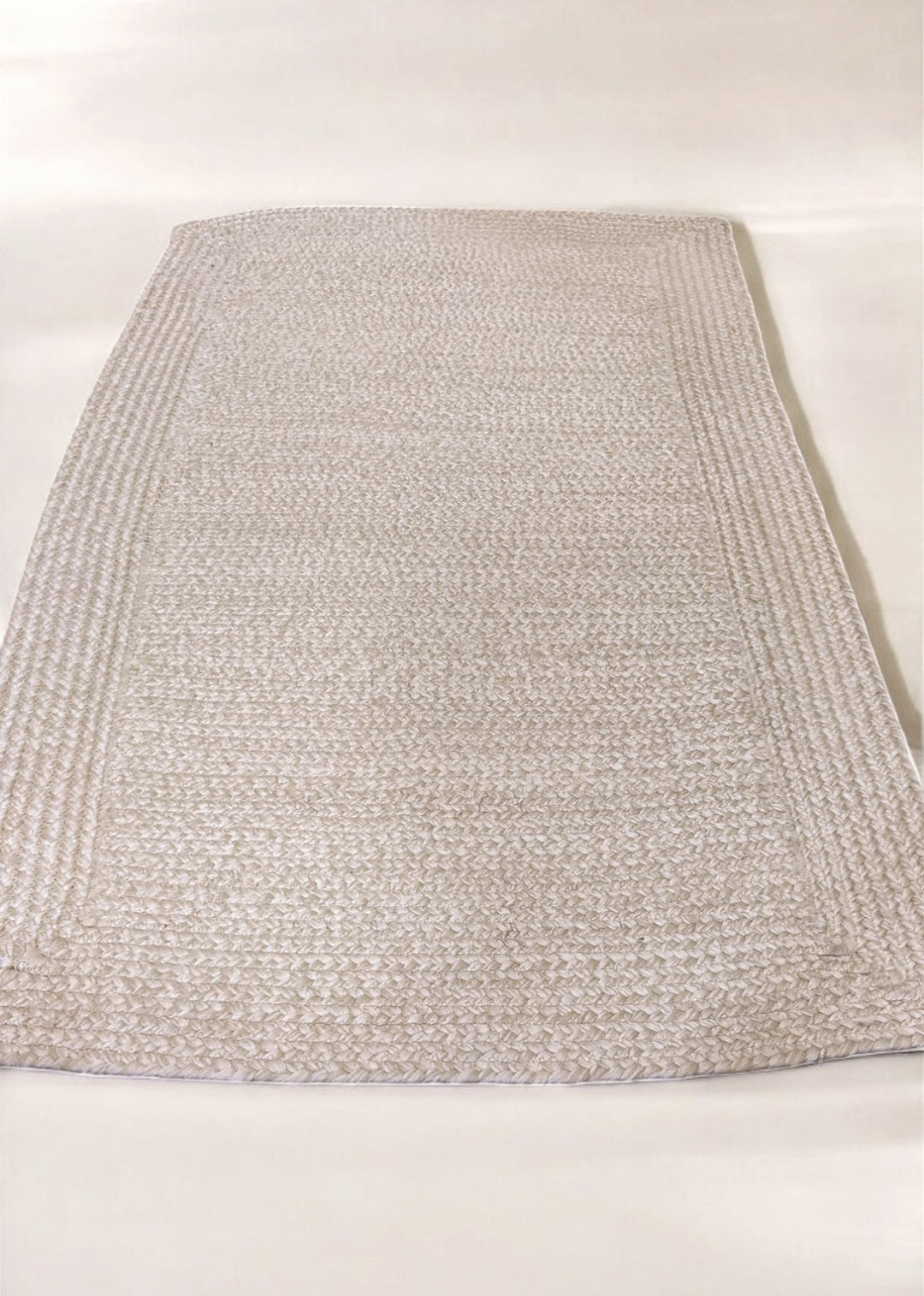 Braided Natural Jute Rug - Size: 4.3 x 2.6