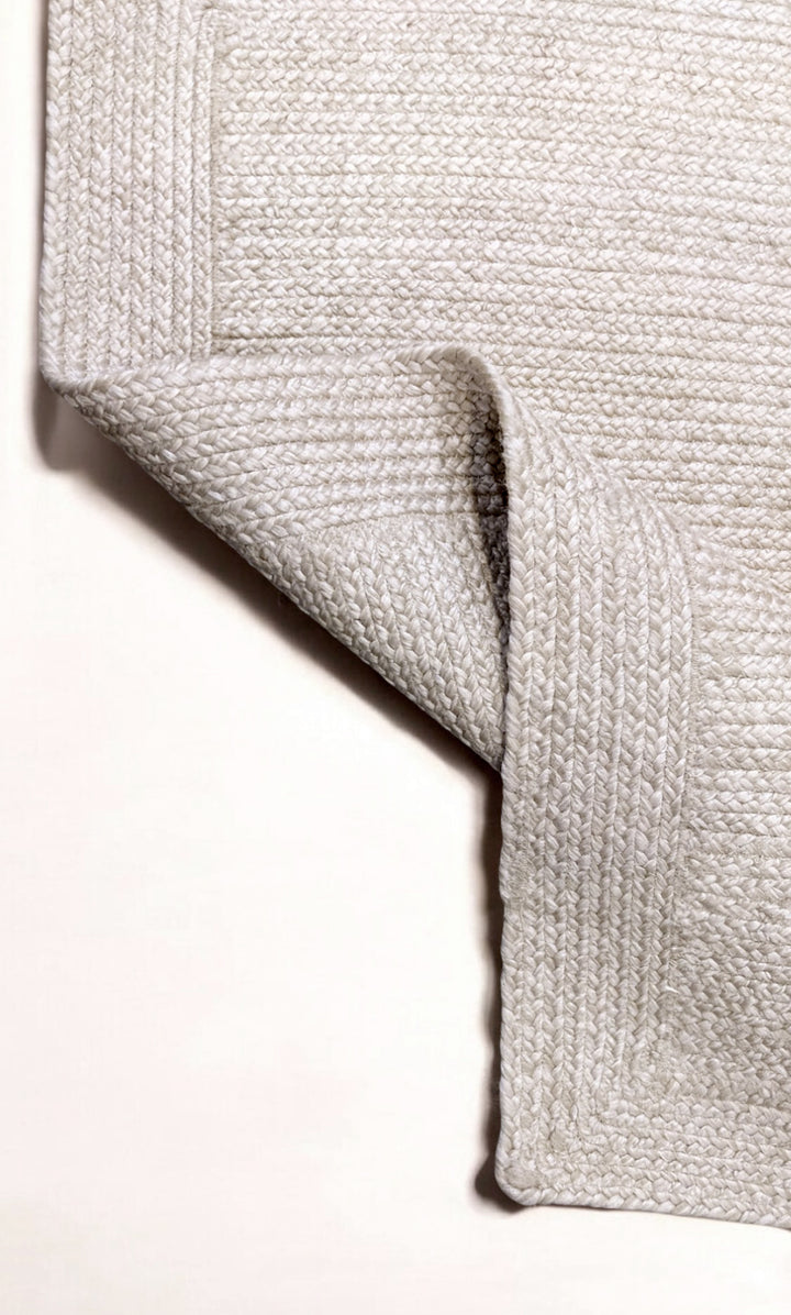 Braided Natural Jute Rug - Size: 4.3 x 2.6