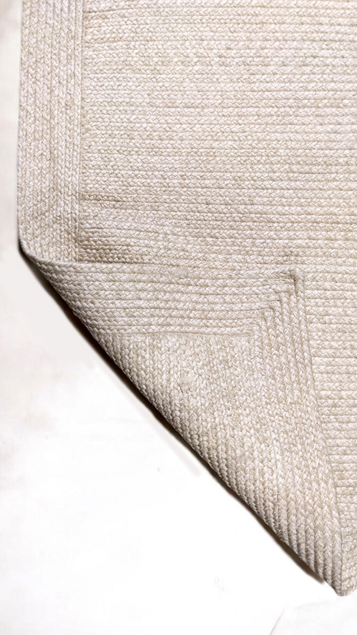 Braided Natural Jute Rug - Size: 4.3 x 2.6