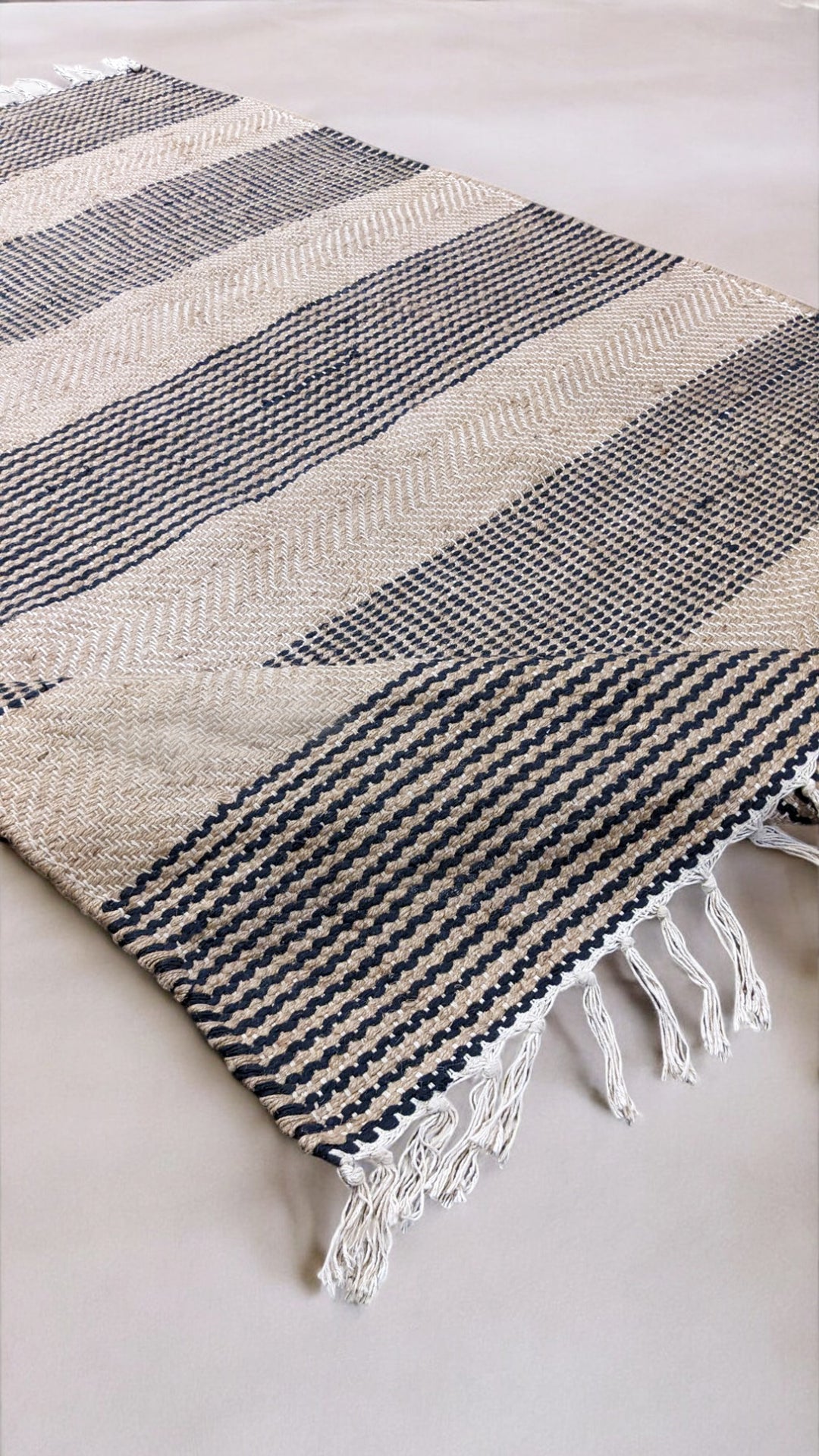 Flatweave Natural Jute Rug - Size: 6.8 x 4.6