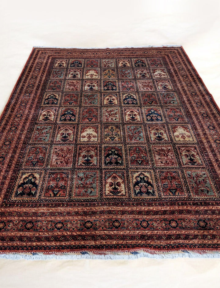 Tavien - Size: 10.4 x 7.10