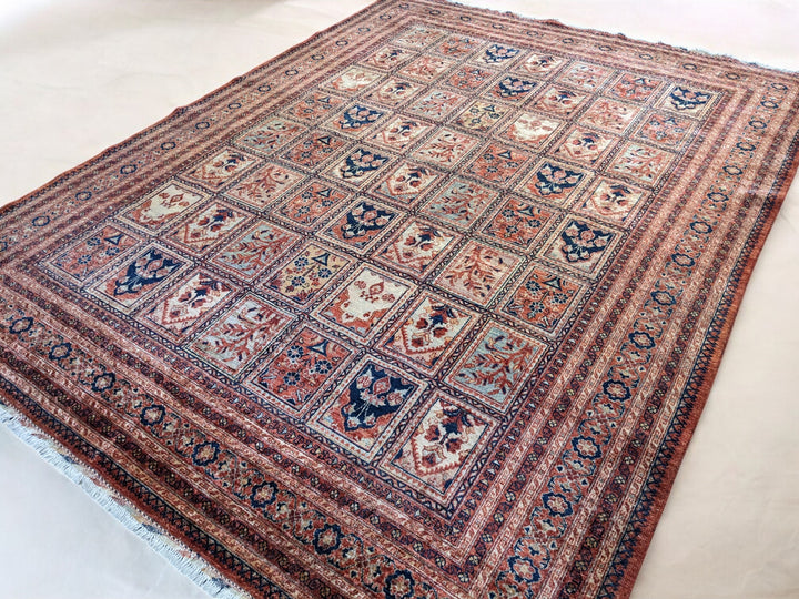 Tavien - Size: 10.4 x 7.10