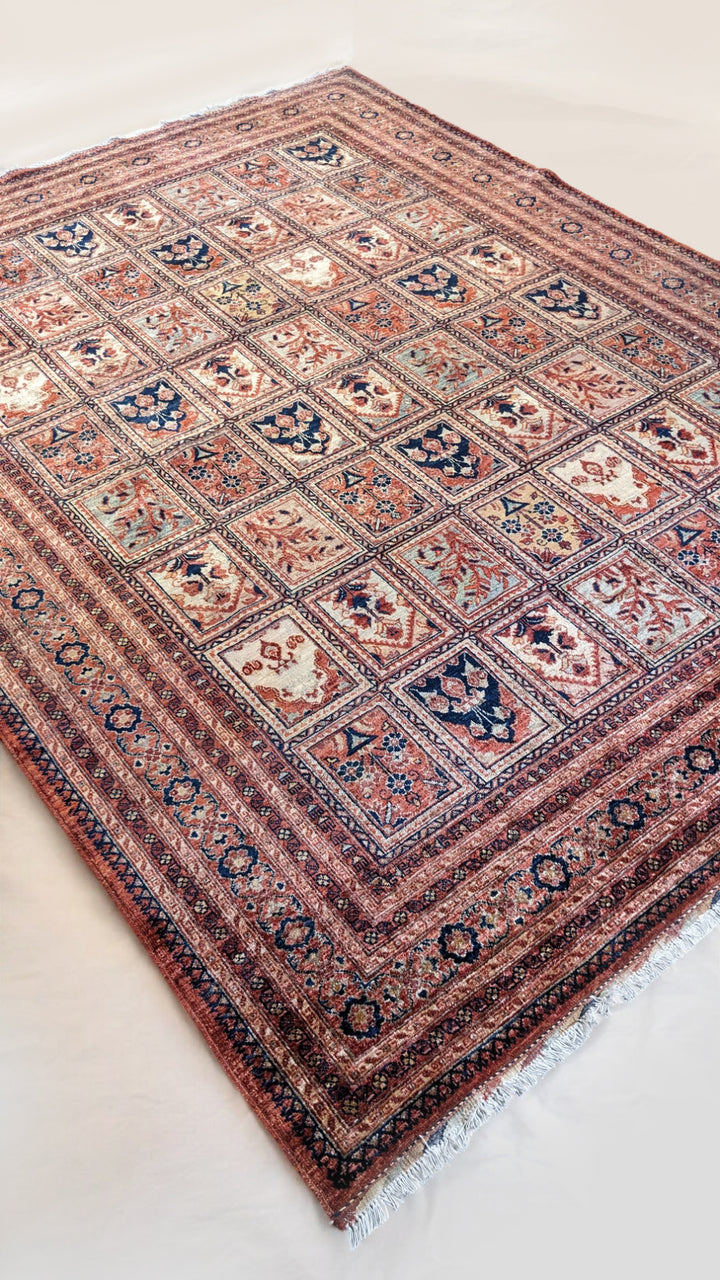 Tavien - Size: 10.4 x 7.10