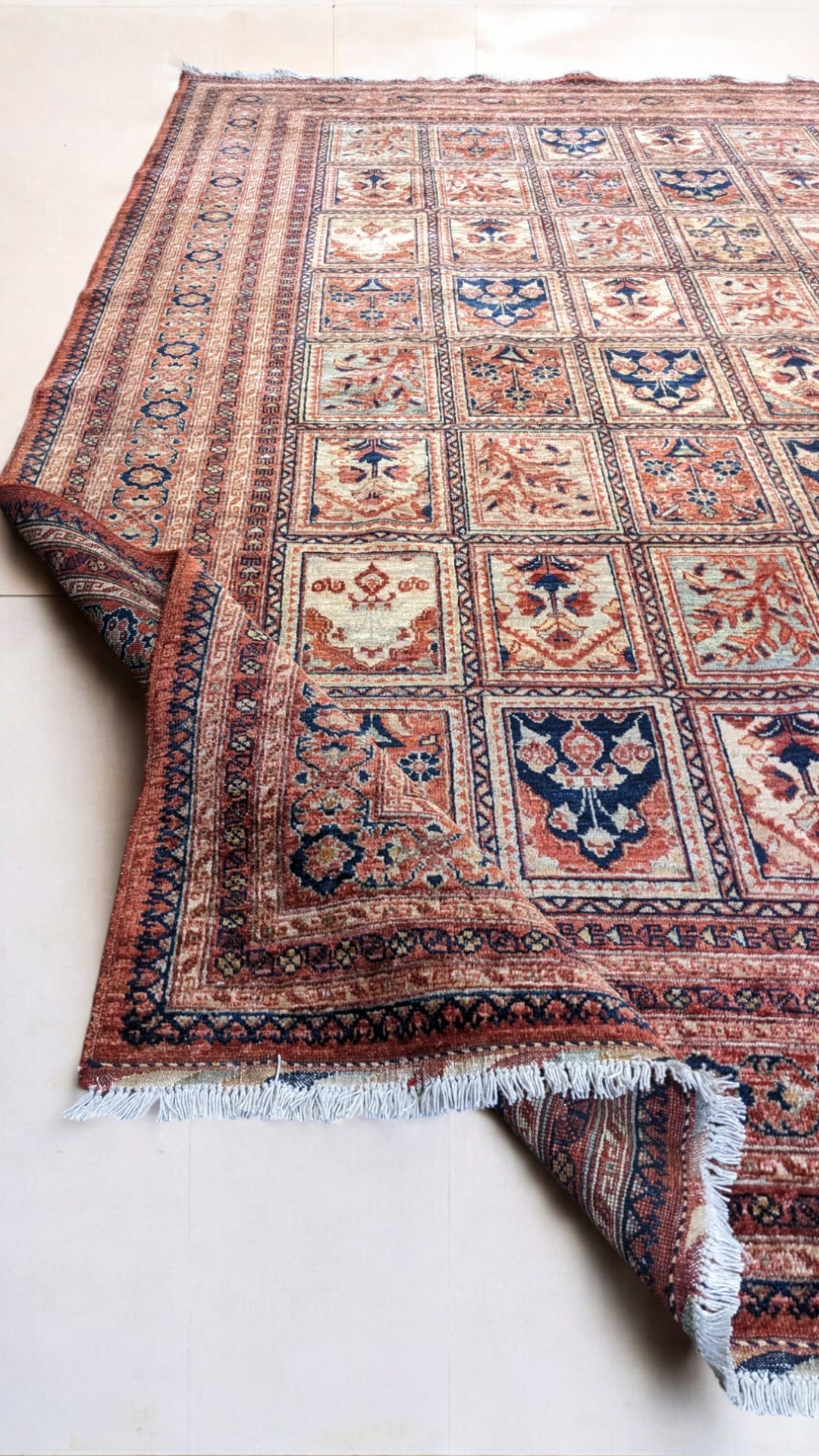 Tavien - Size: 10.4 x 7.10