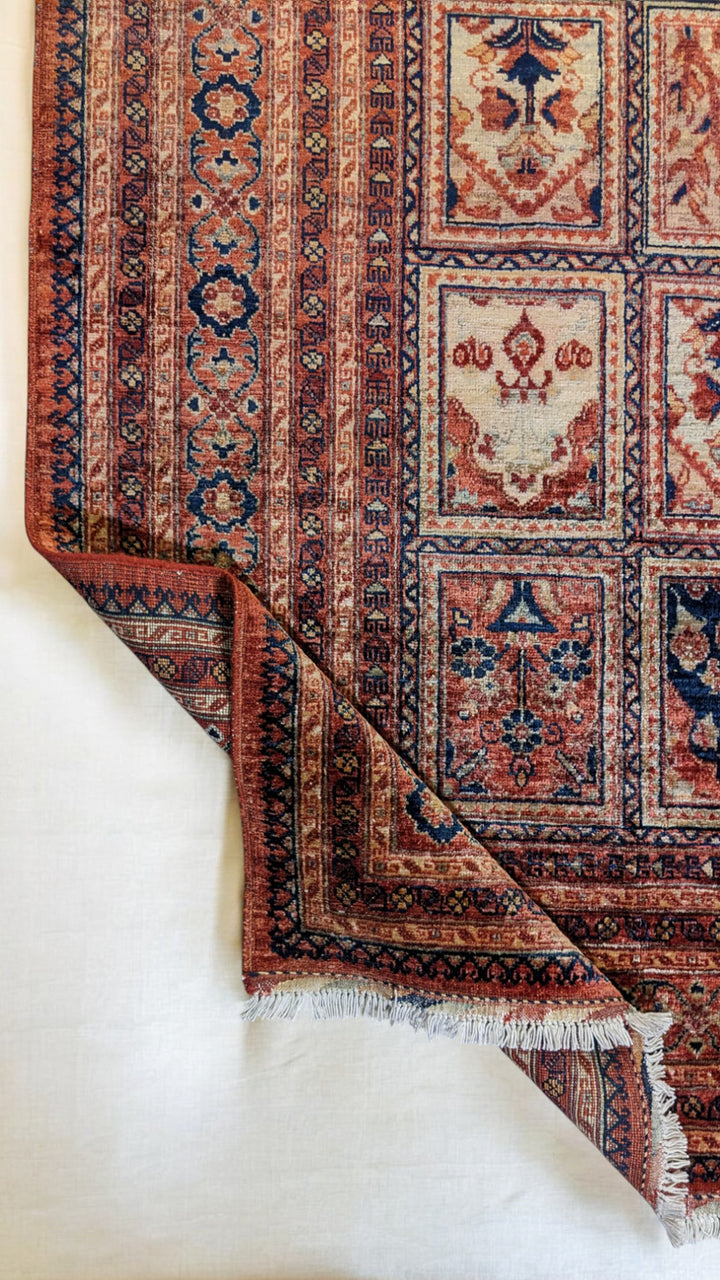 Tavien - Size: 10.4 x 7.10